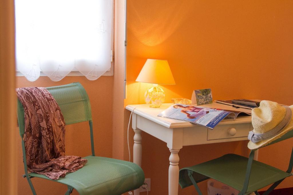 Hotel Les Hirondelles Les Sables-dʼOlonne Pokoj fotografie
