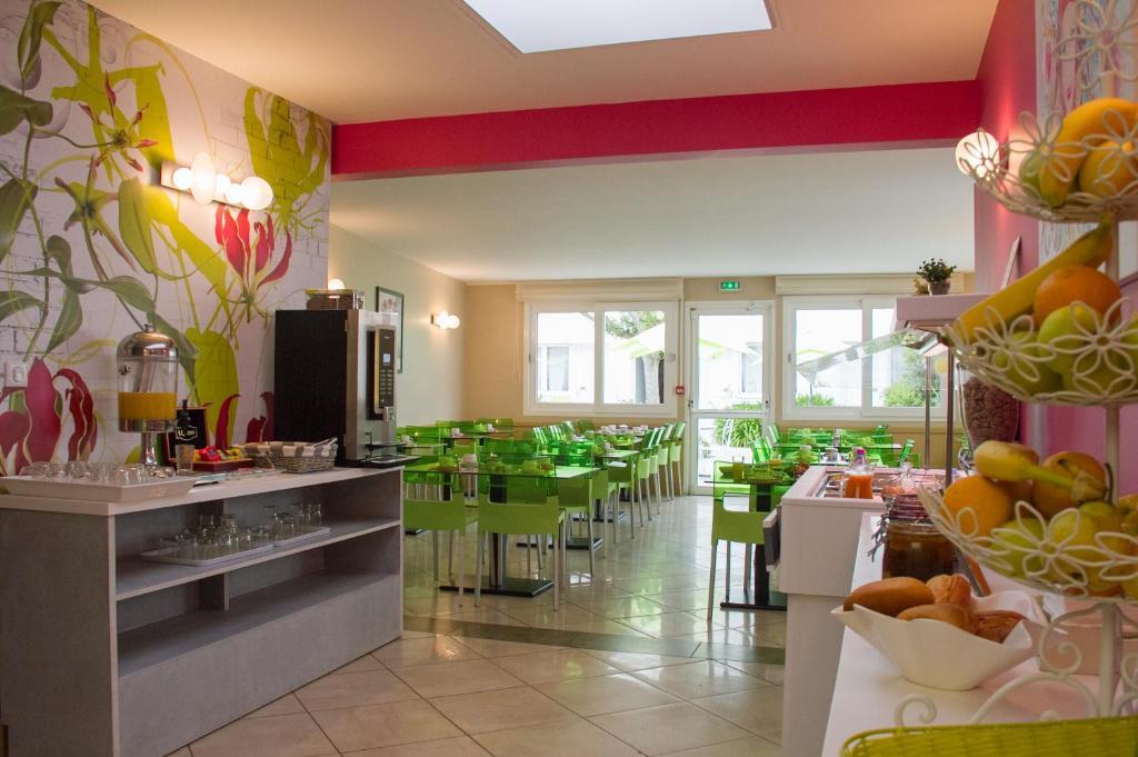 Hotel Les Hirondelles Les Sables-dʼOlonne Exteriér fotografie